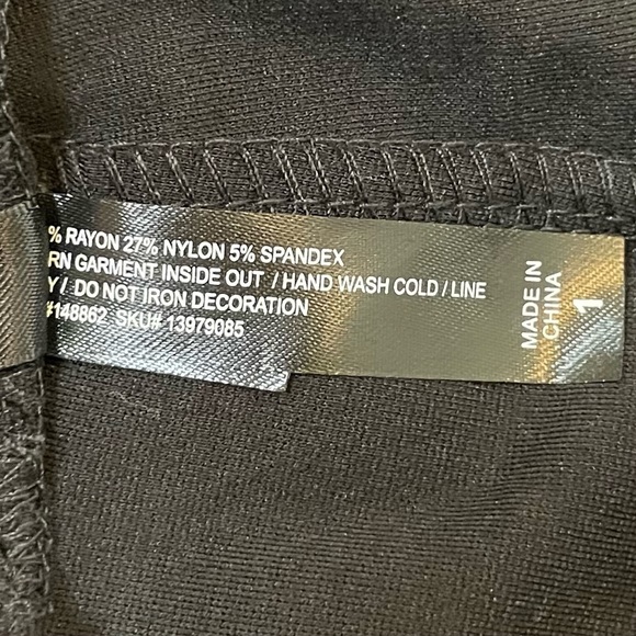 Torrid Platinum Tuxedo Legging - Ponte Sequin Stripe Black Sz 1X - Picture 10 of 13